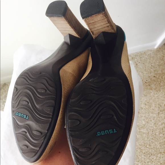 Fun Funky Tsubo T Strap Heels - Picture 8 of 8